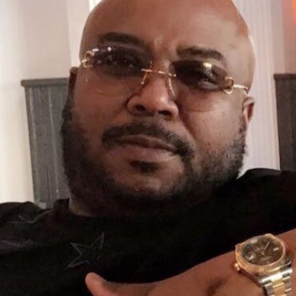 Meet your Posher, Sam - Picture 1 of 1